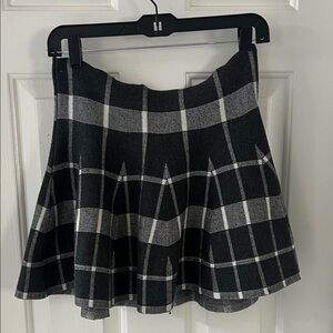 Elegant Black and Gray Plaid Skater Skirt